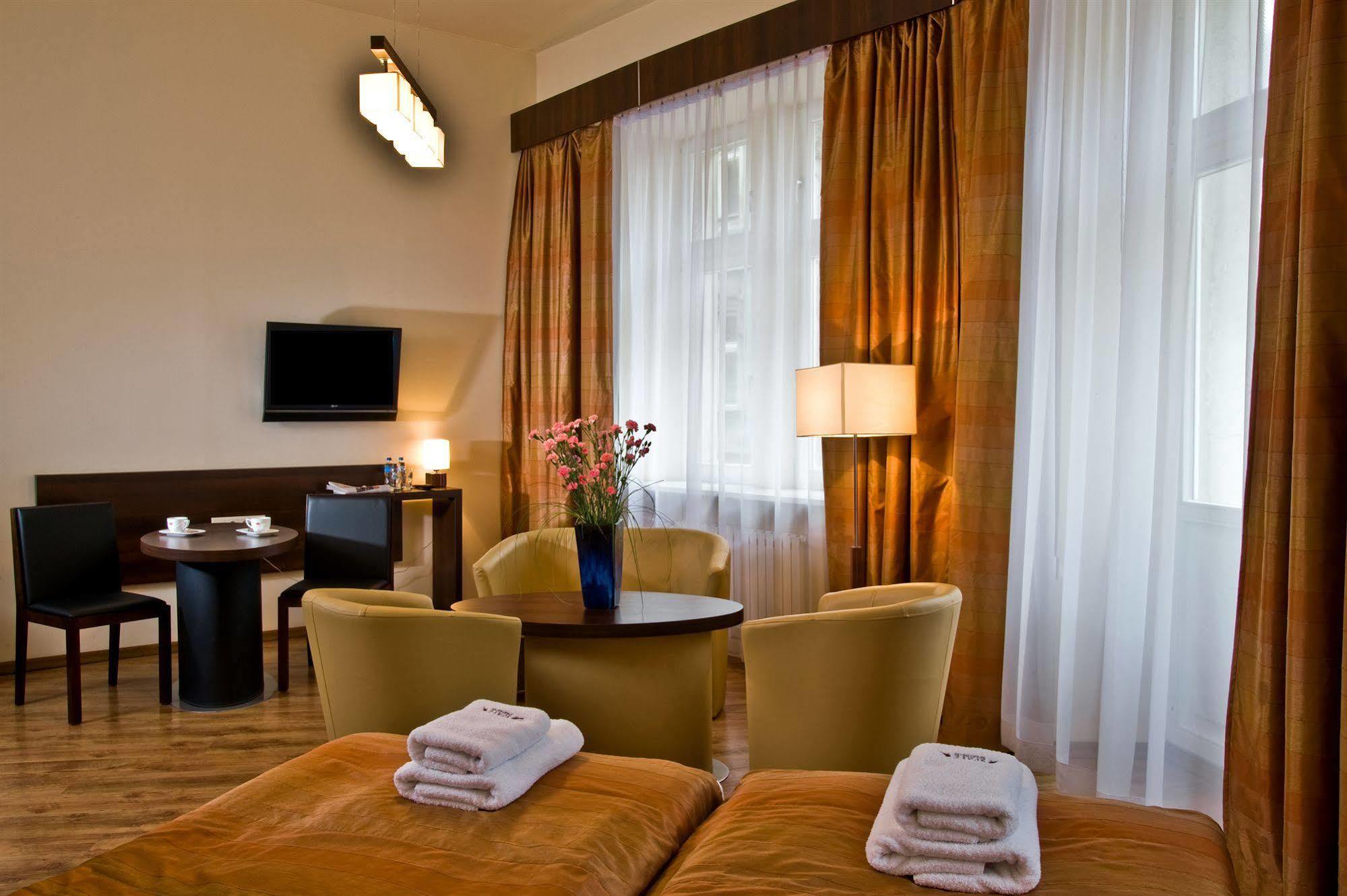 Spatz Aparthotel Krakow Exterior photo